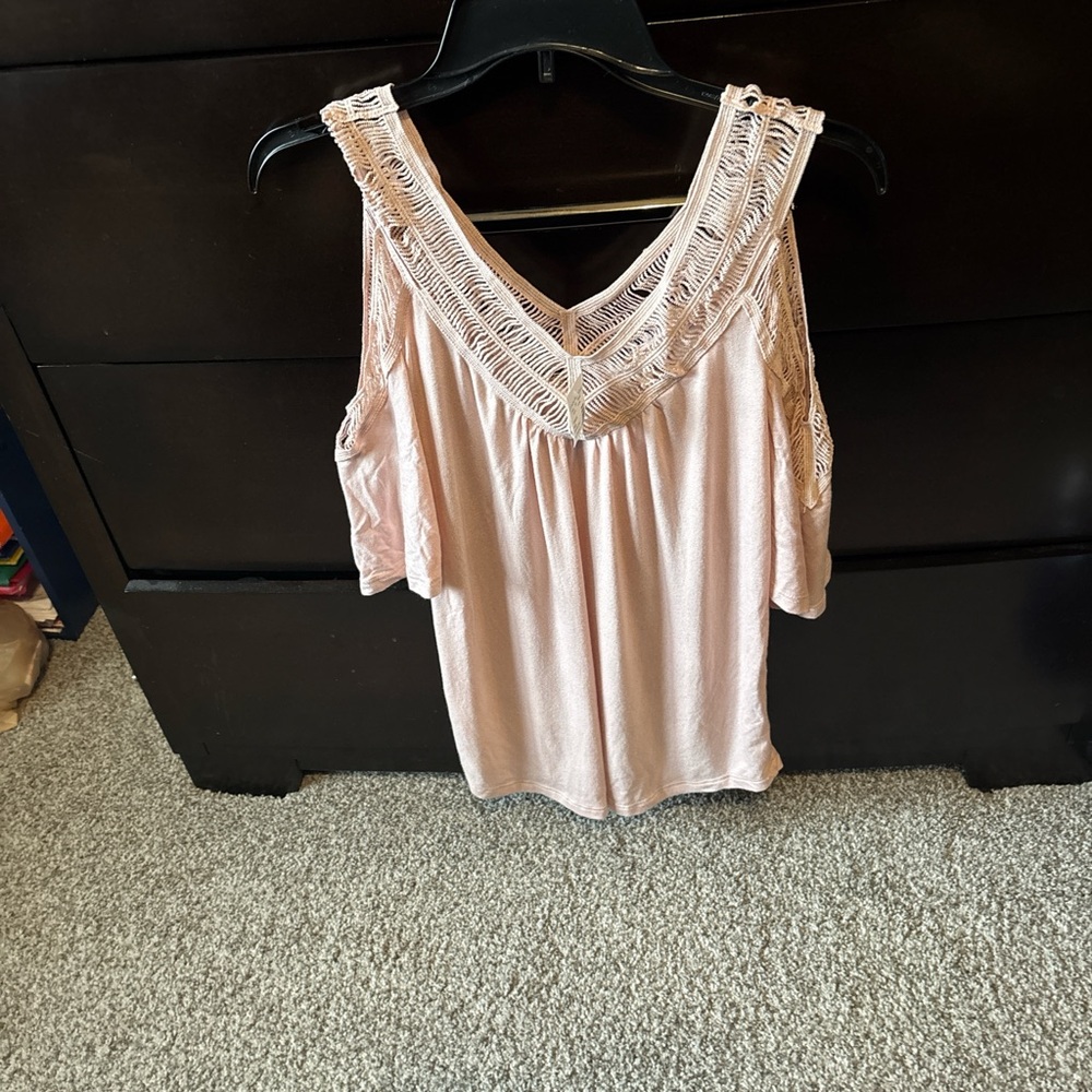New with tags women’s cold shoulder blouse
